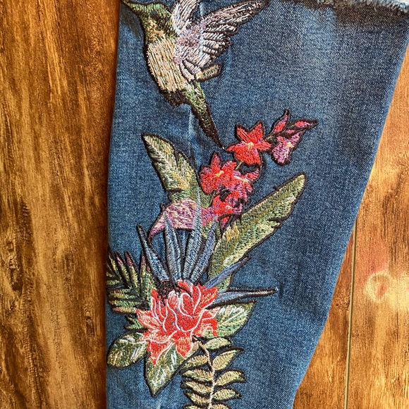 COPY - Topshop Moto Jamie High Rise Appliqué Jean… - Picture 3 of 6